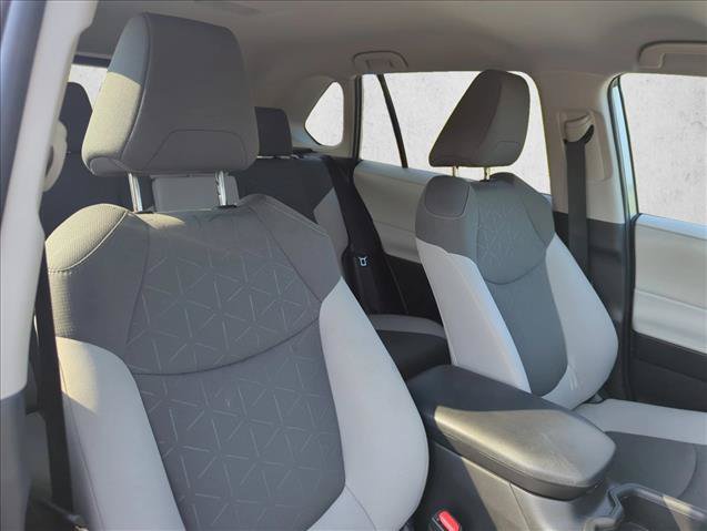 Certified 2025 Toyota RAV4 XLE FWD image 30