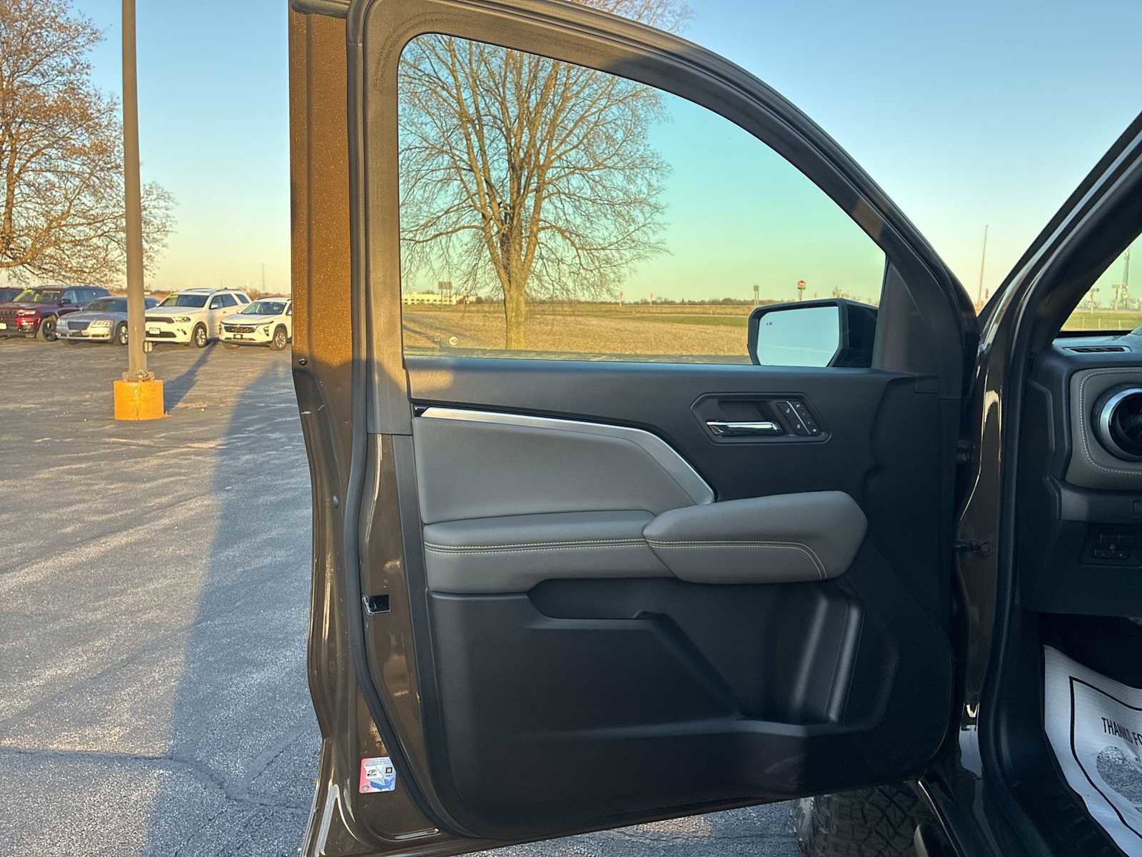 Used 2023 Chevrolet Colorado ZR2 w/ ZR2 Convenience Package III image 22