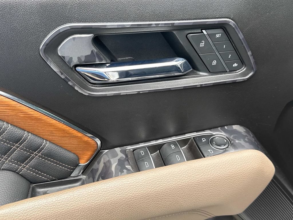 Used 2025 GMC Canyon Denali AWD/4WD image 23
