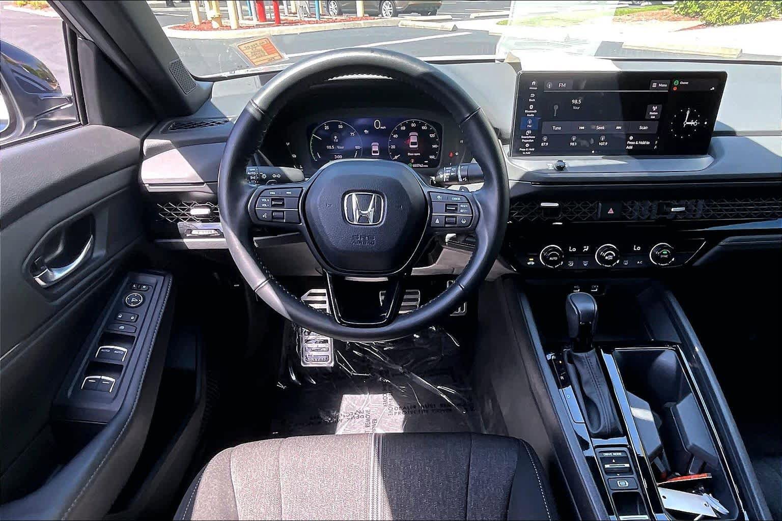 Used 2024 Honda Accord Sport image 6