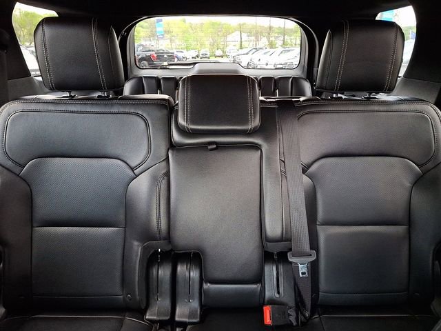 Certified 2018 Ford Explorer Limited AWD/4WD image 19