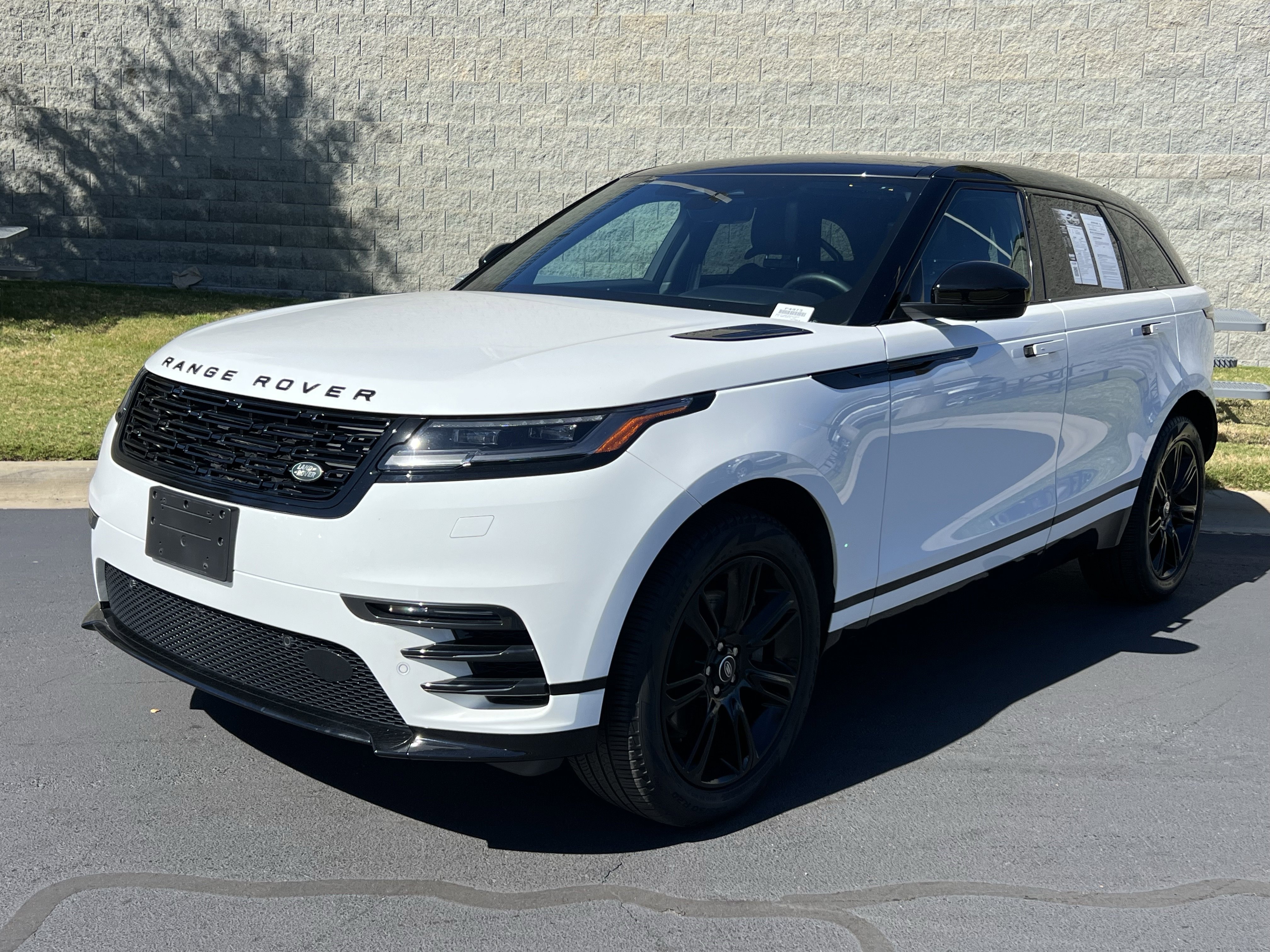 Used 2024 Land Rover Range Rover Velar Dynamic SE