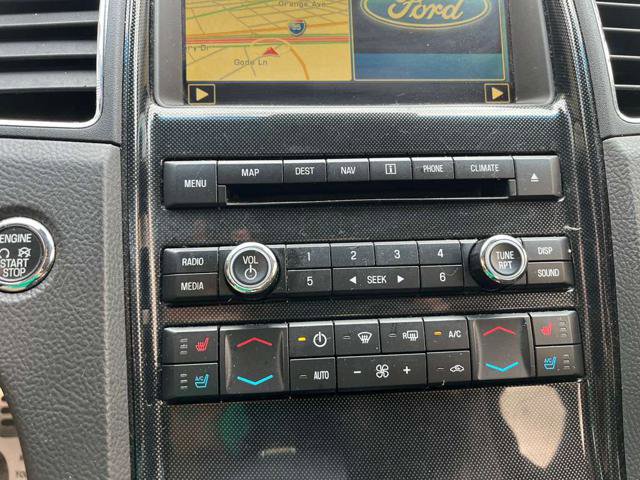 Used 2010 Ford Taurus SHO image 19