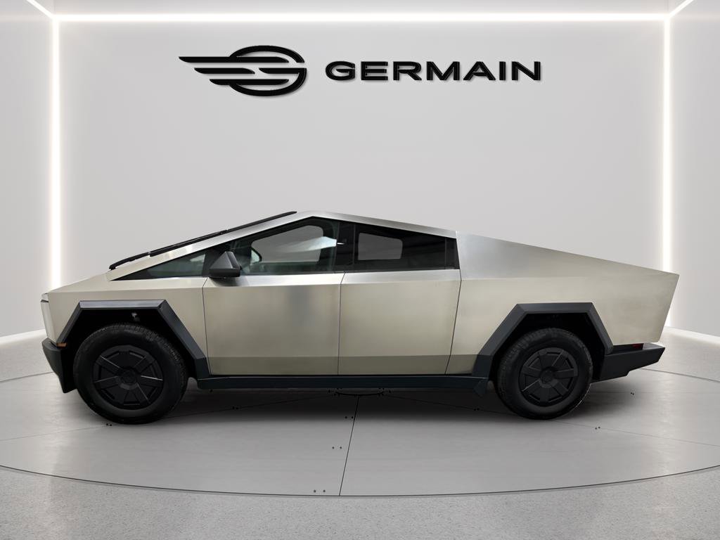 Used 2024 Tesla Cybertruck AWD Crew Cab image 4