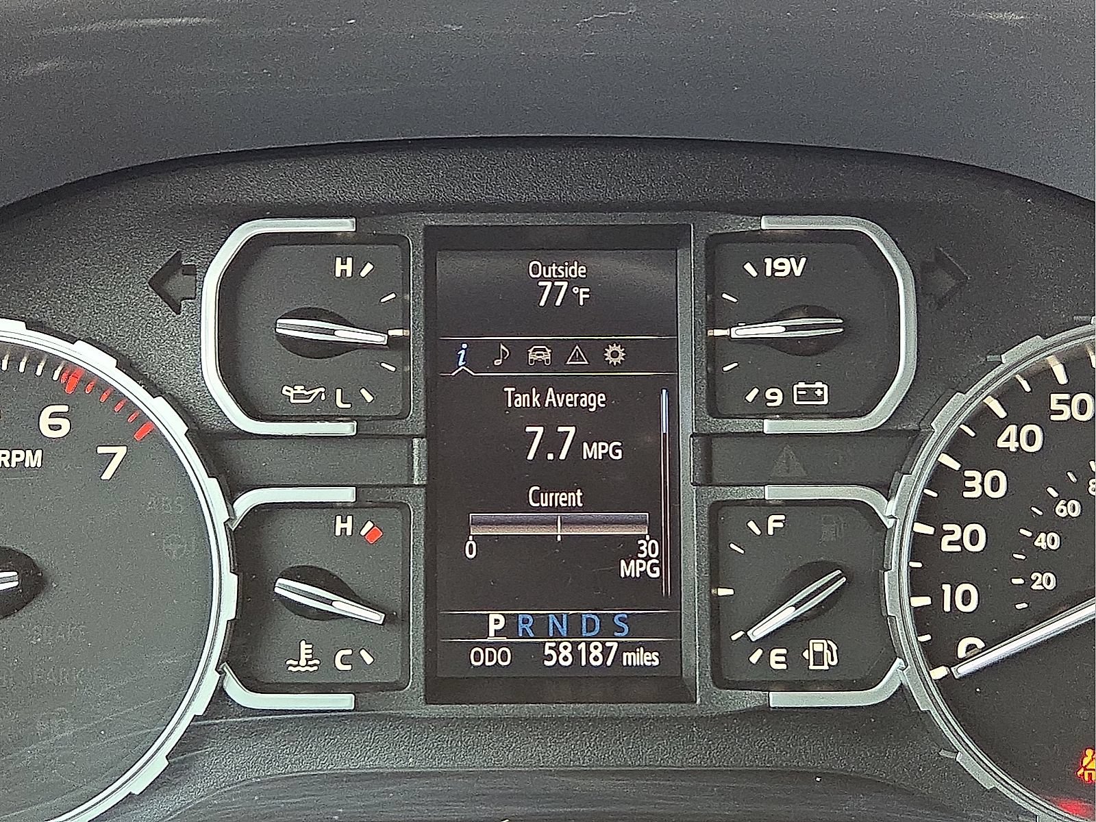 Used 2018 Toyota Tundra SR5 w/ TRD Off Road Package AWD/4WD image 23