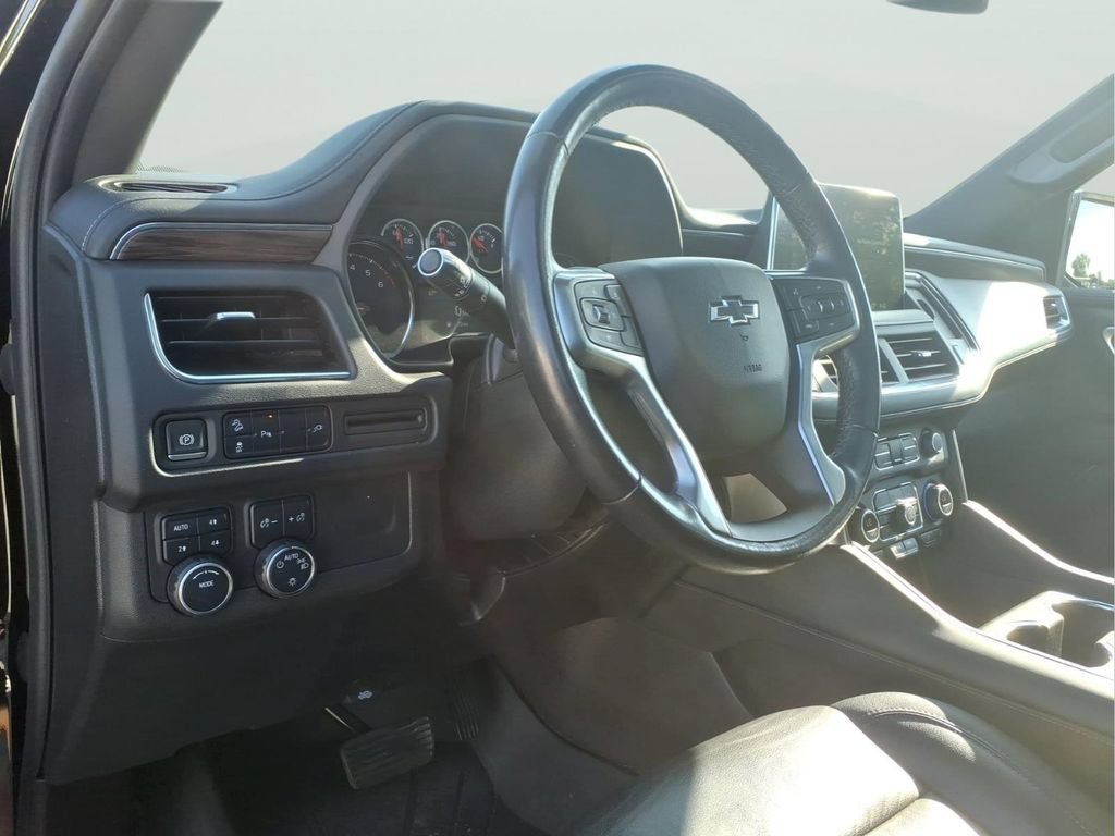 Used 2021 Chevrolet Suburban Z71 AWD/4WD image 14