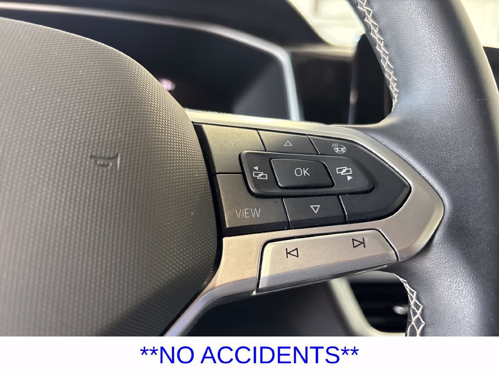 Used 2025 Volkswagen Taos SE AWD/4WD image 12