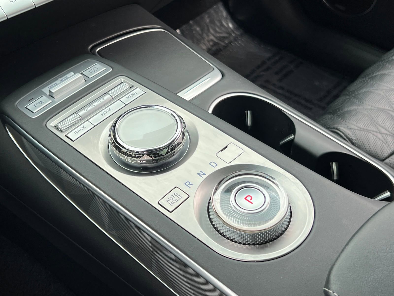 Used 2025 Genesis GV70 3.5T Sport w/ Sport Advanced Package image 27