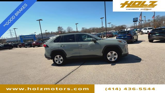 Used 2019 Toyota RAV4 XLE image 9