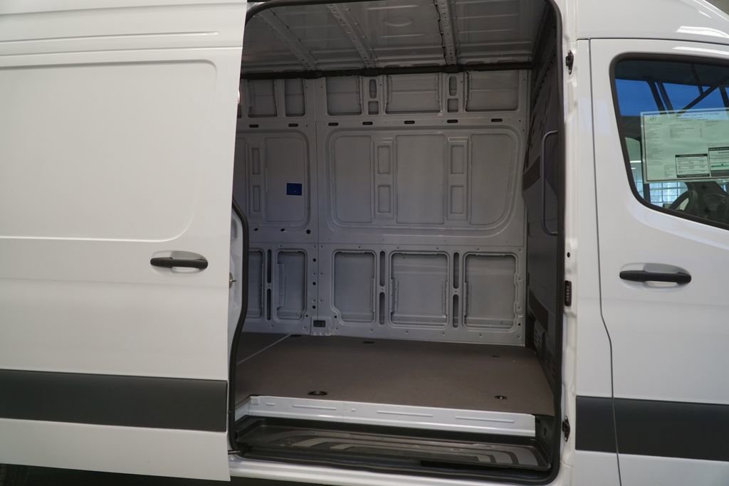 New 2025 Mercedes-Benz Sprinter 2500 image 8