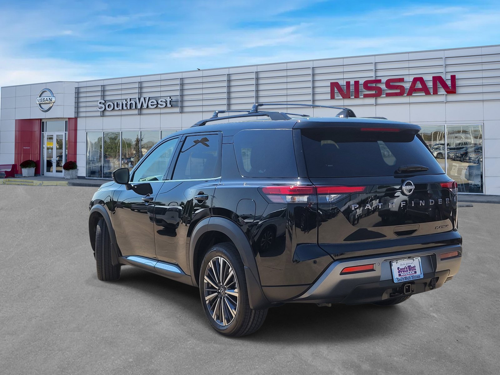 New 2026 Nissan Pathfinder Platinum w/ Accent Package FWD image 7