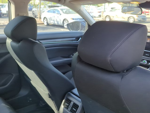 Used 2018 Honda Accord EX image 24