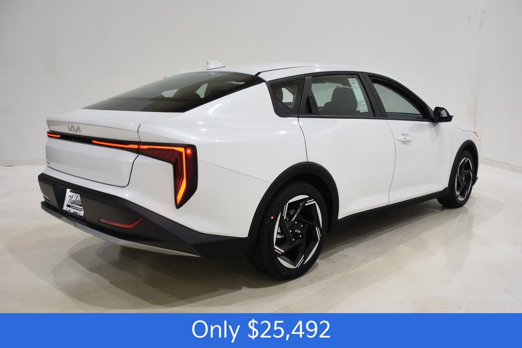 New 2026 Kia K4 EX image 4