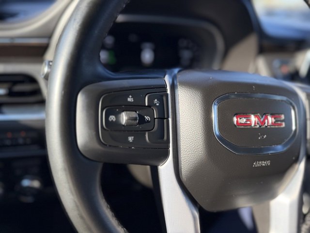 Used 2023 GMC Yukon XL SLE image 14