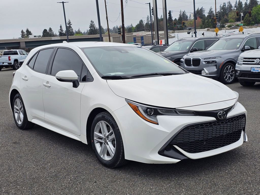 Used 2022 Toyota Corolla SE FWD image 3