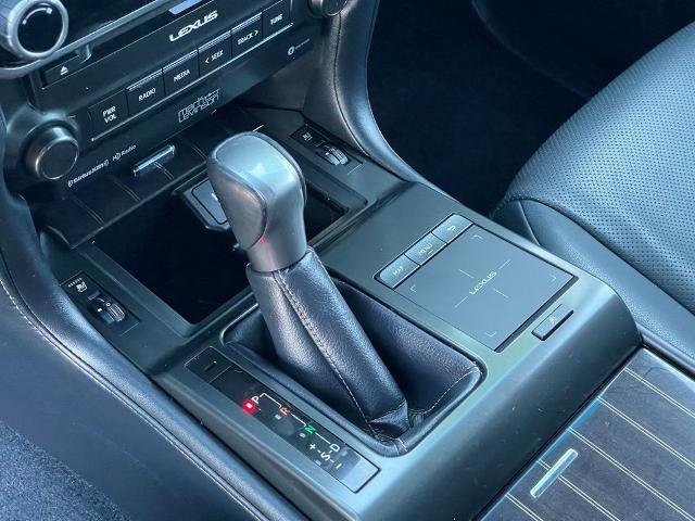 Used 2022 Lexus GX 460 Premium w/ Accessory Package image 20