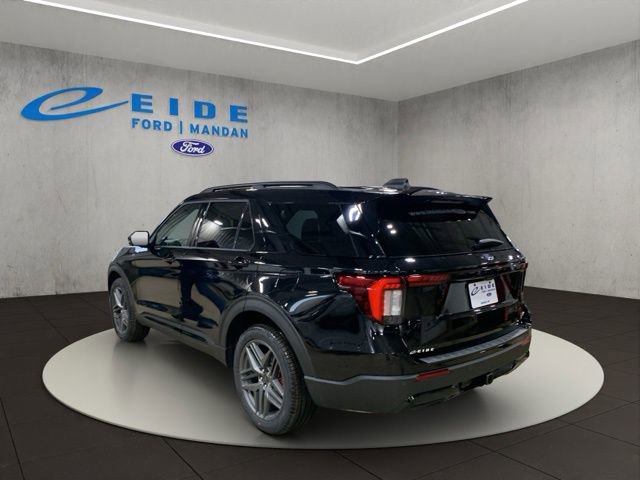 New 2026 Ford Explorer ST-Line w/ ST-Line Street Pack image 4