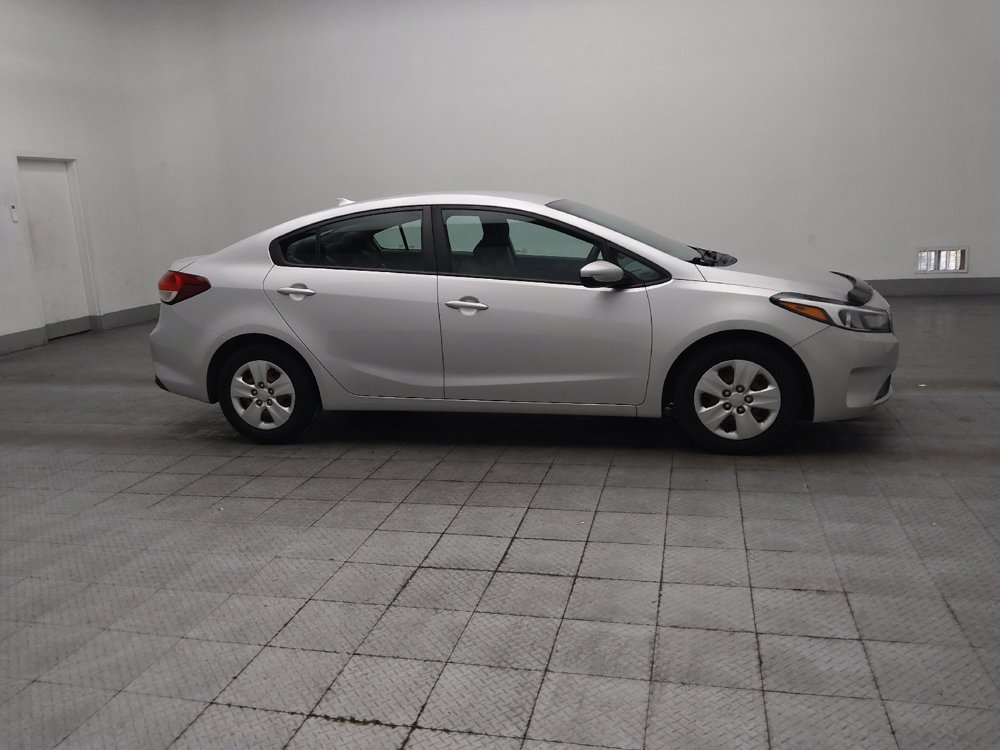 Used 2017 Kia Forte LX FWD image 11