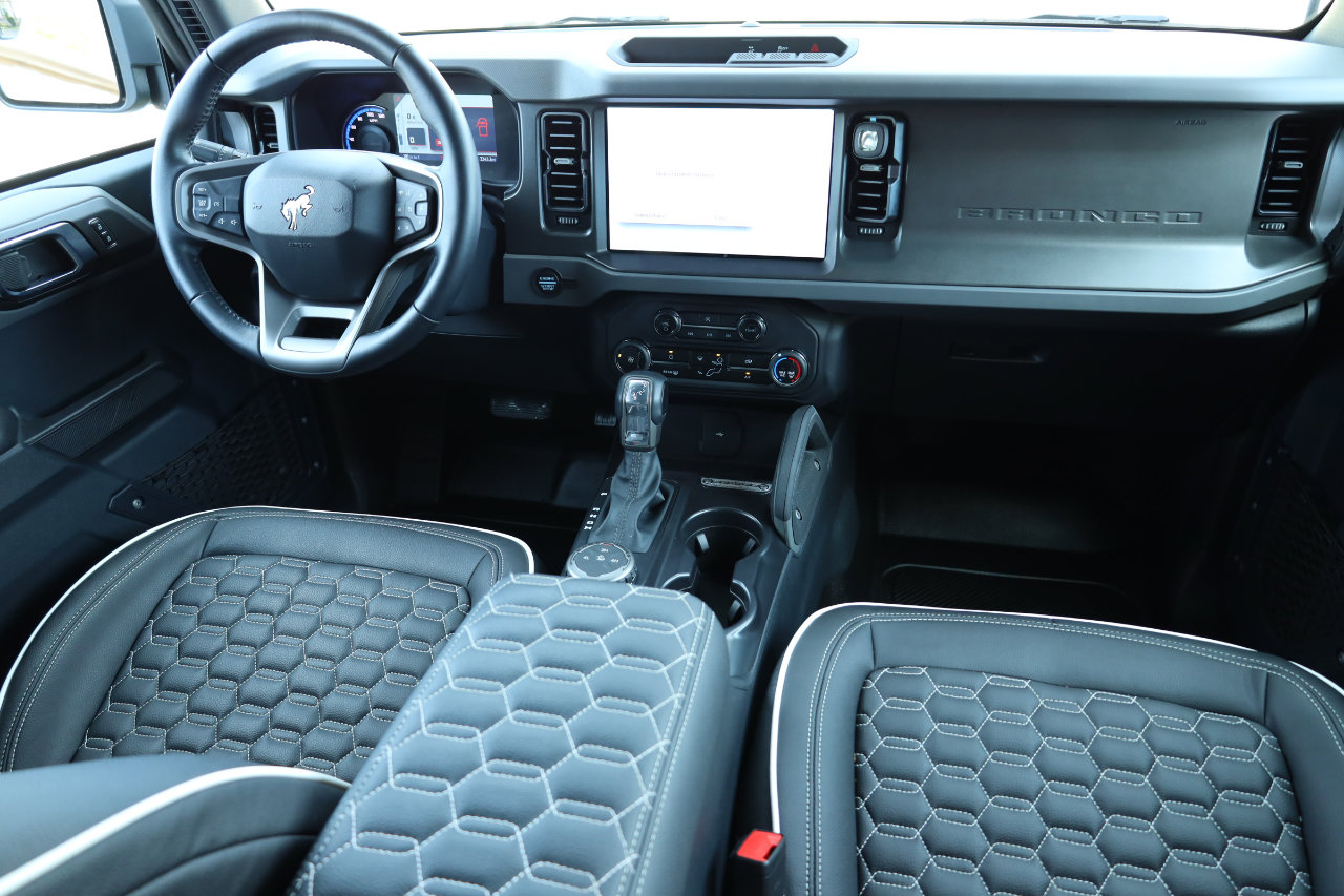 Used 2024 Ford Bronco Big Bend image 8