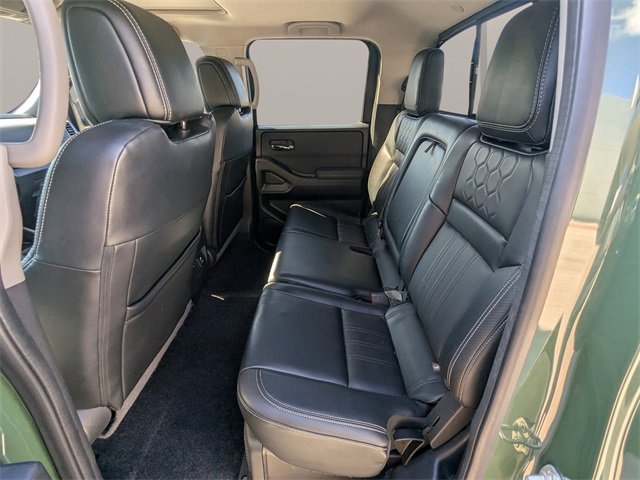 Used 2022 Nissan Frontier SV w/ SV Premium Package image 13