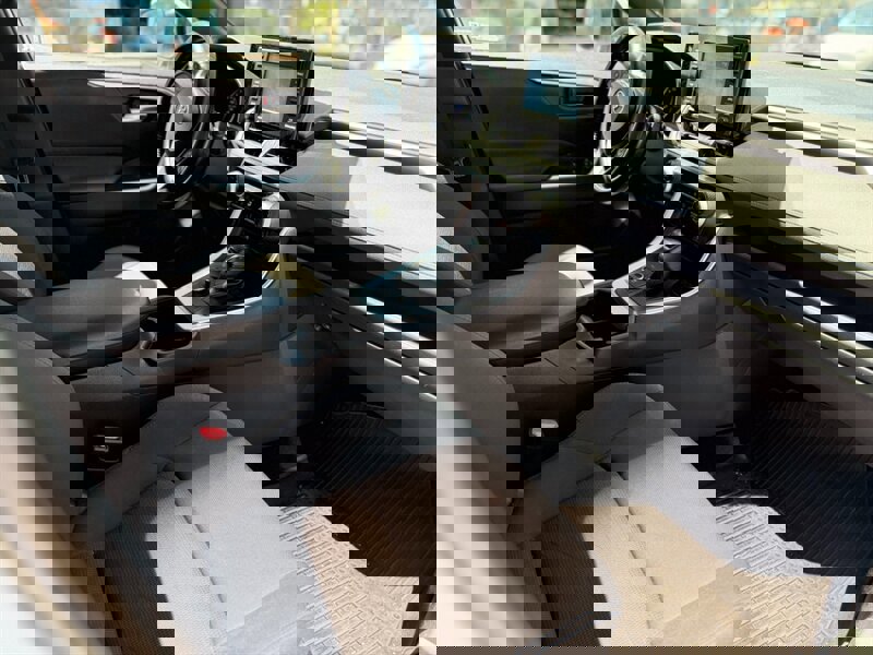 Used 2022 Toyota RAV4 SE w/ SE Grade Weather Package AWD/4WD image 14