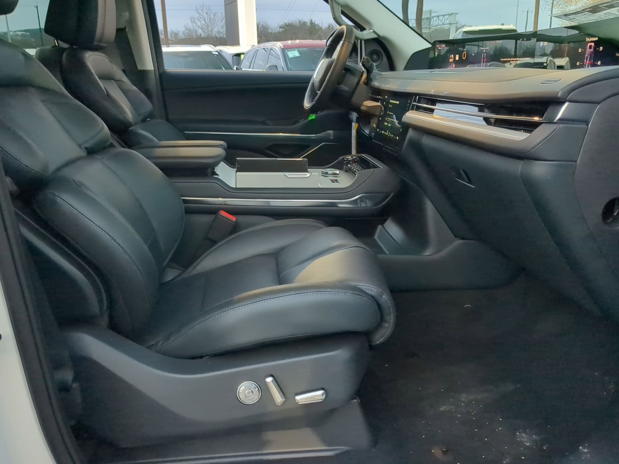 New 2026 Lincoln Navigator L Premier image 23