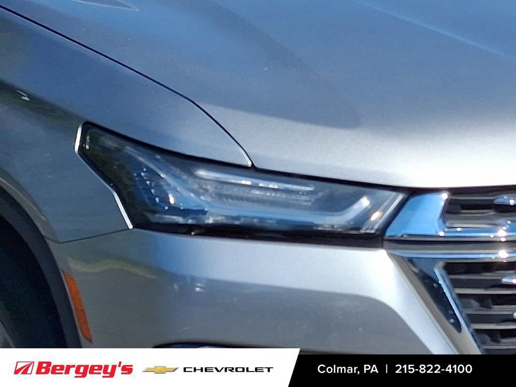 Used 2023 Chevrolet Traverse LT w/ LPO, Floor Liner Package AWD/4WD image 11