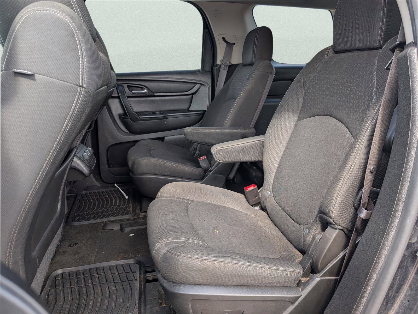 Used 2014 GMC Acadia SLE FWD image 32