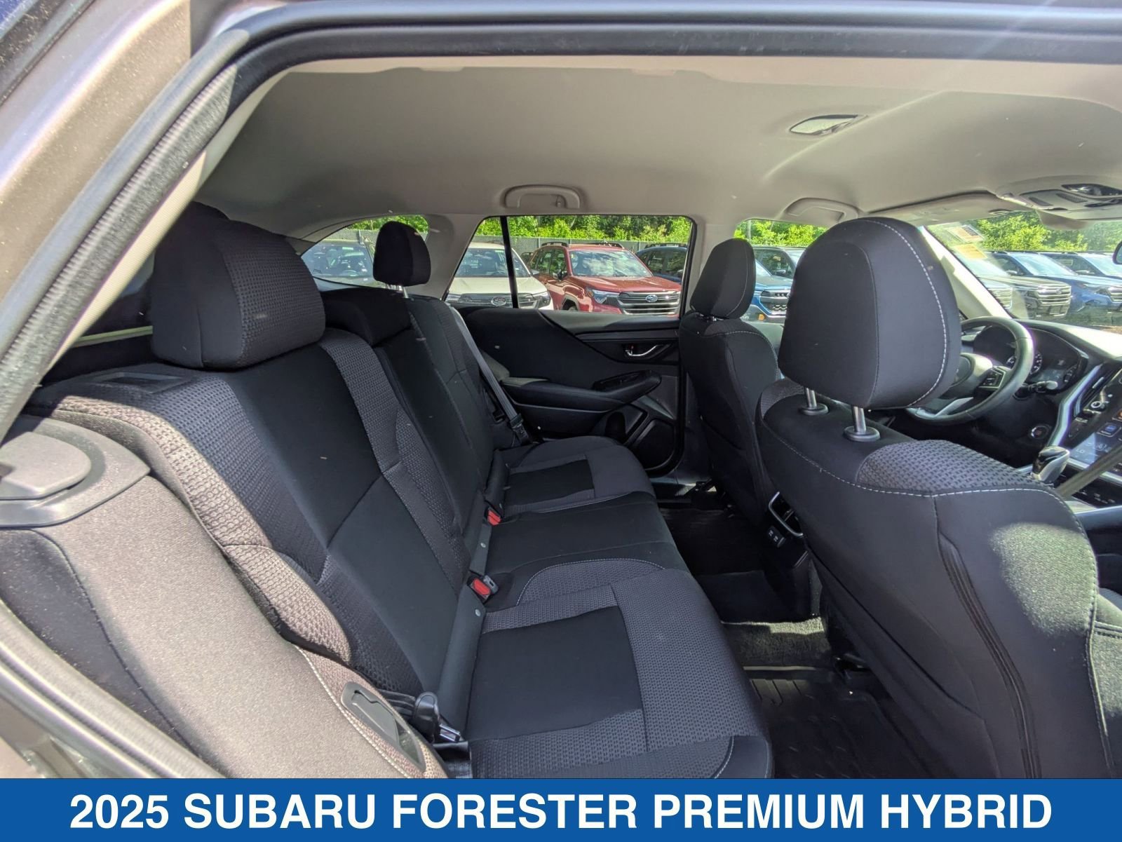 Certified 2025 Subaru Forester Premium AWD/4WD image 27