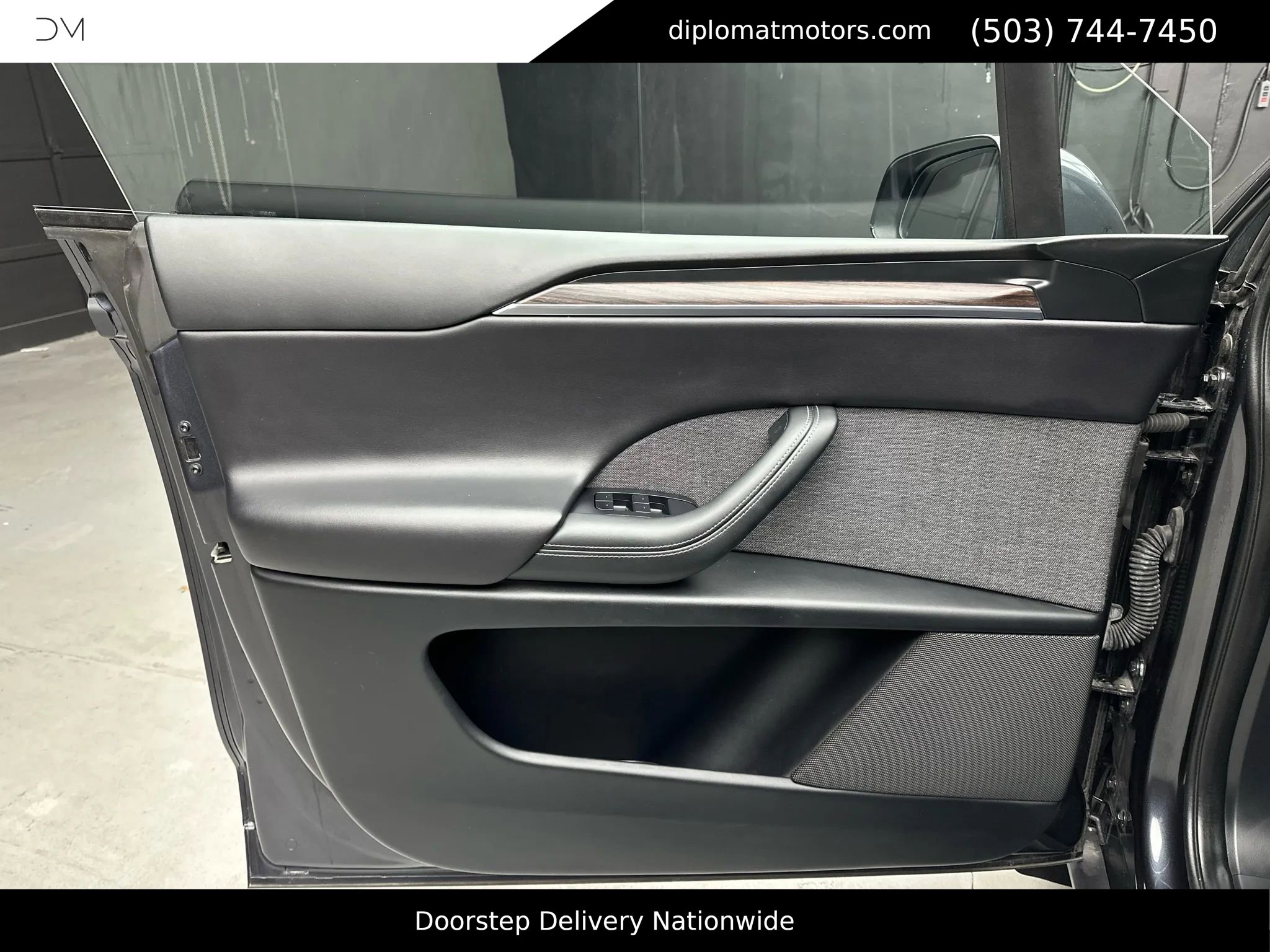 Used 2024 Tesla Model X image 24