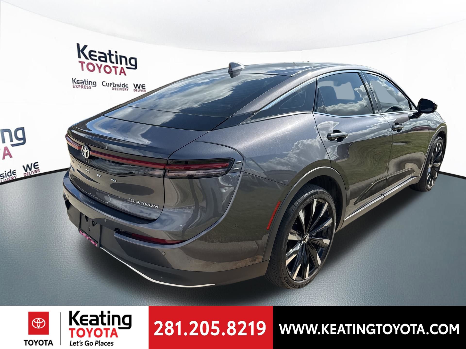 Used 2023 Toyota Crown Platinum image 7