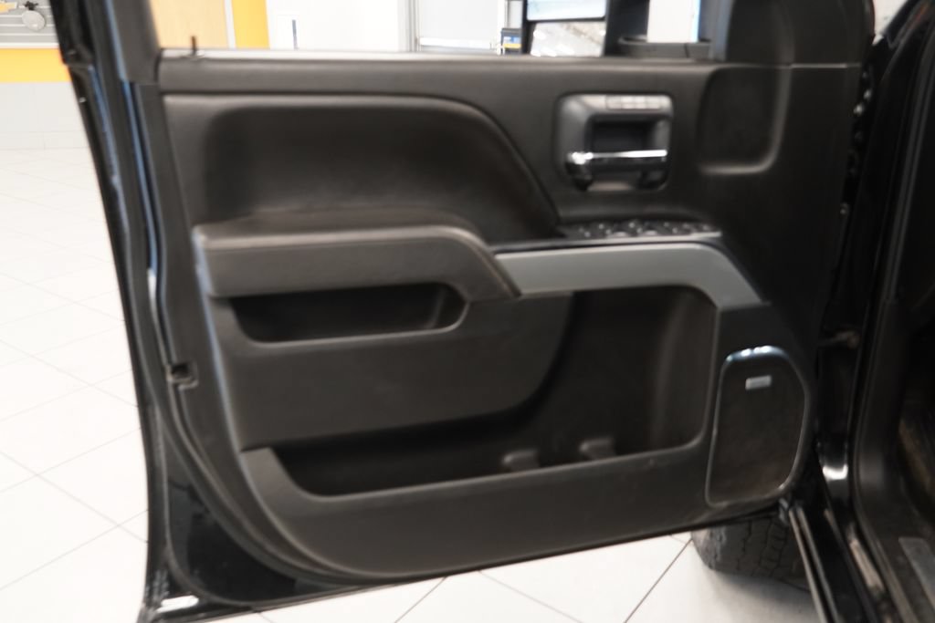 Used 2015 Chevrolet Silverado 2500 LTZ w/ Duramax Plus Package AWD/4WD image 6