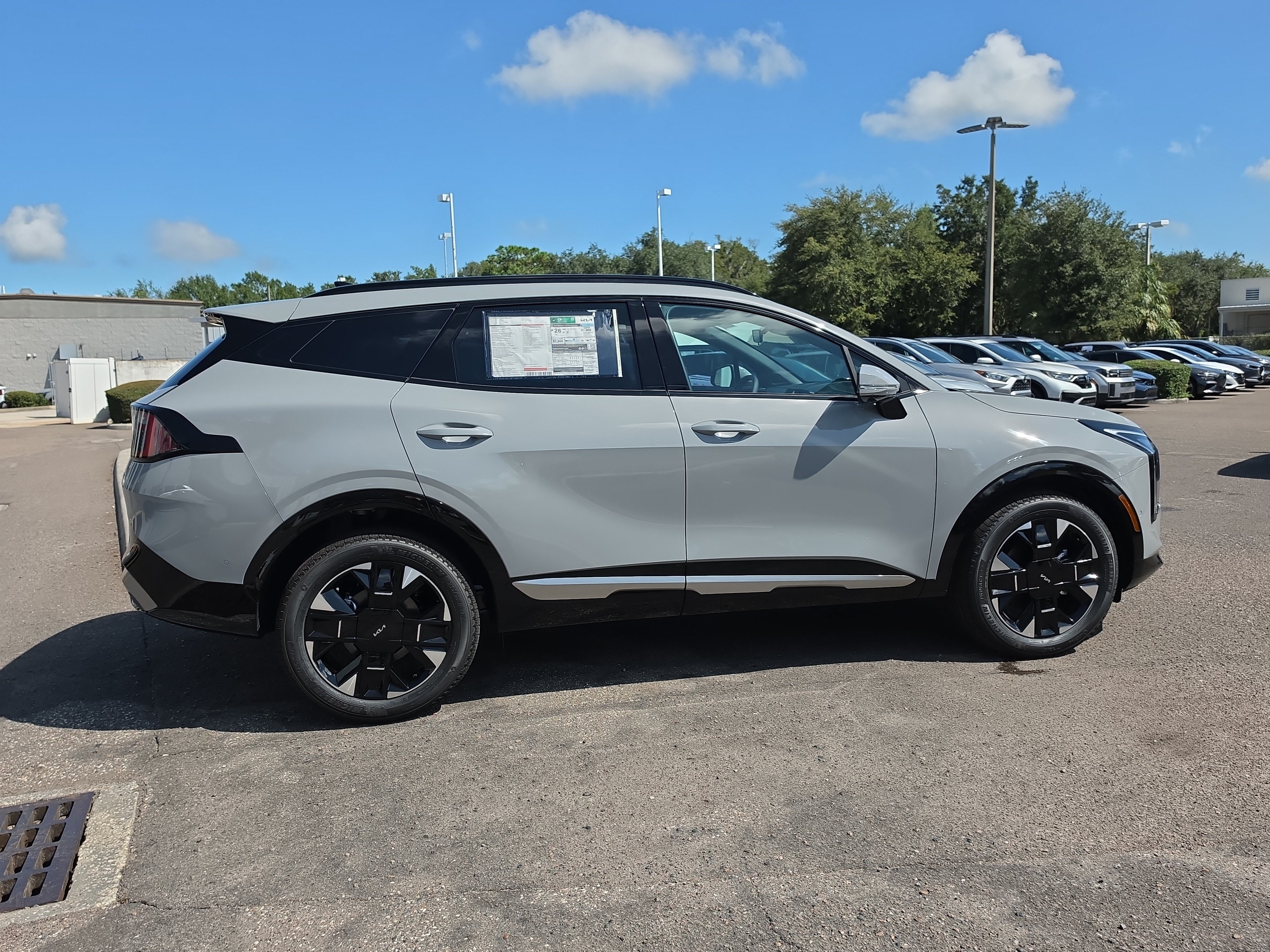 New 2026 Kia Sportage SX AWD/4WD image 9