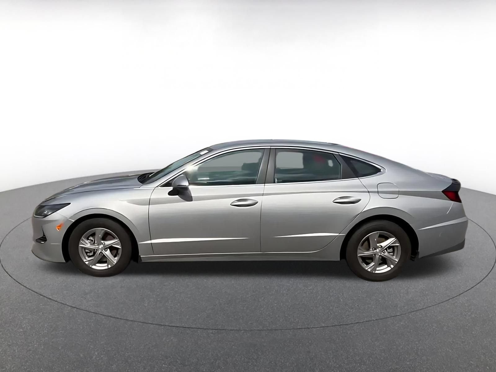 Used 2023 Hyundai Sonata SE FWD image 8