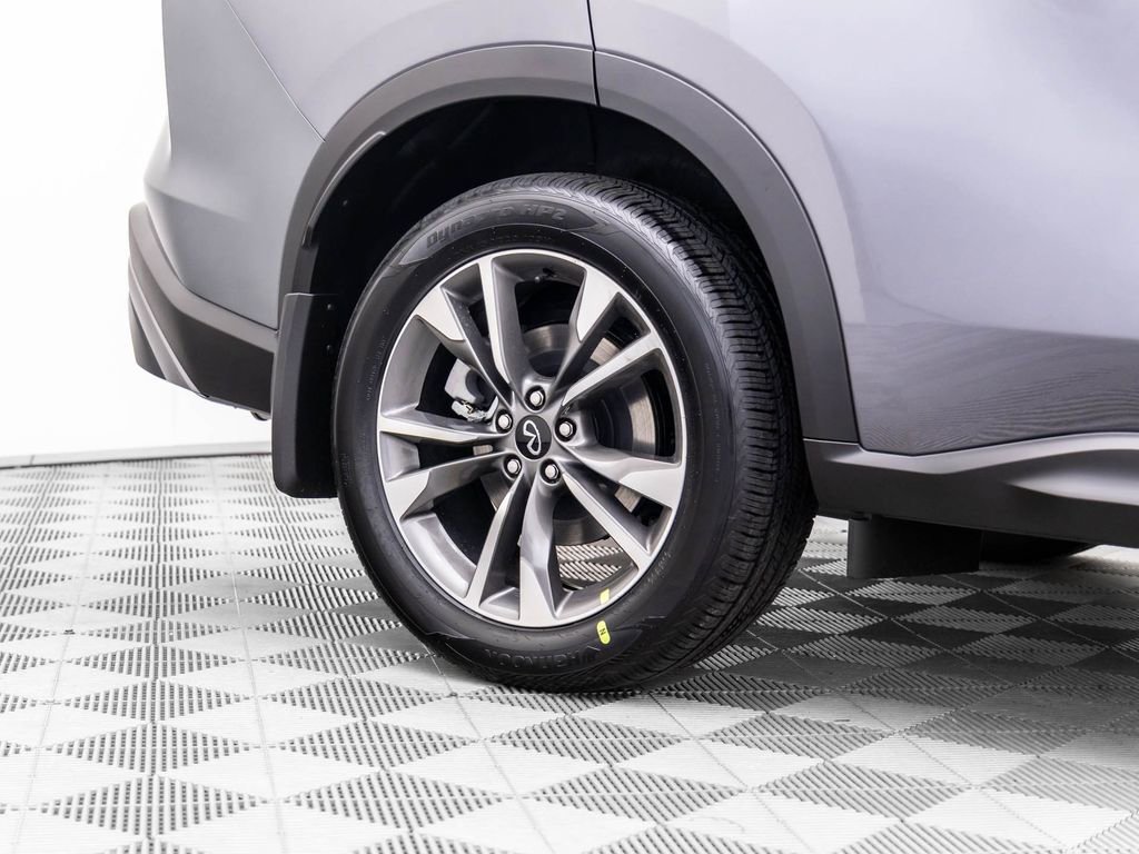 Certified 2025 INFINITI QX60 Luxe image 33