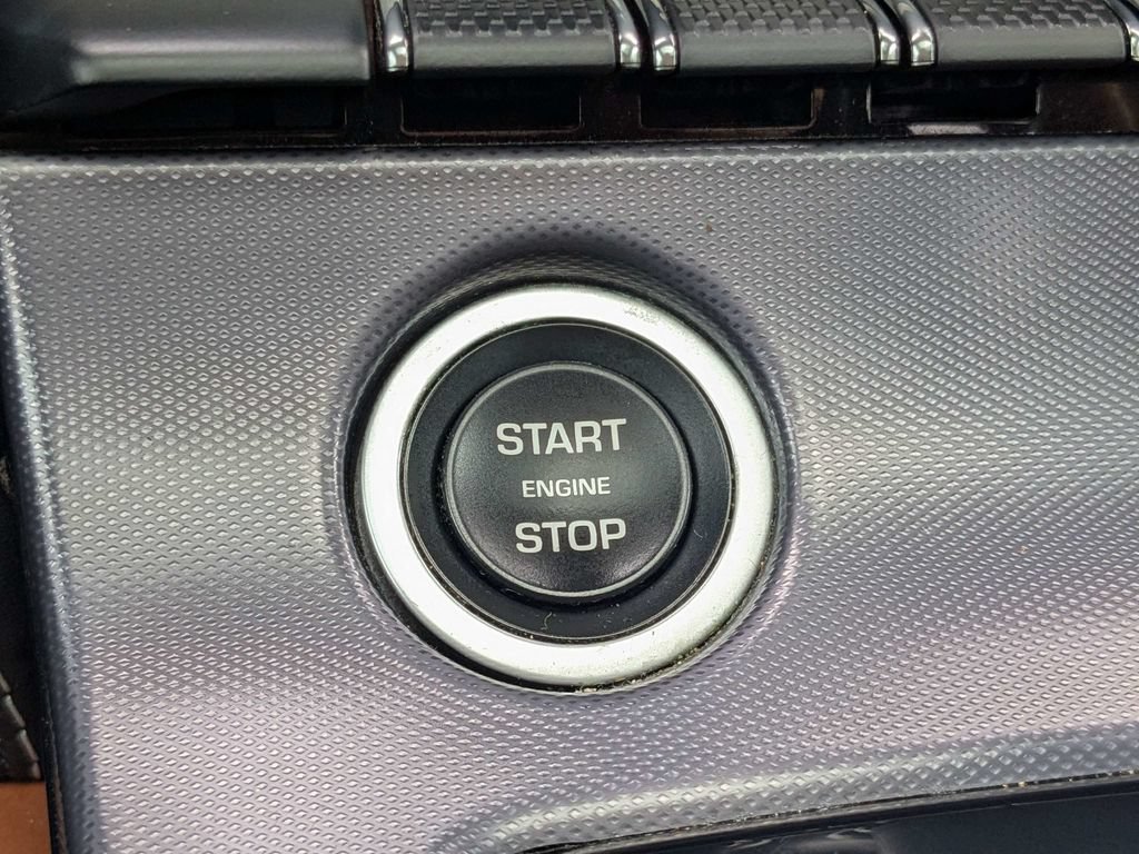 Used 2021 Jaguar F-TYPE Coupe RWD image 22