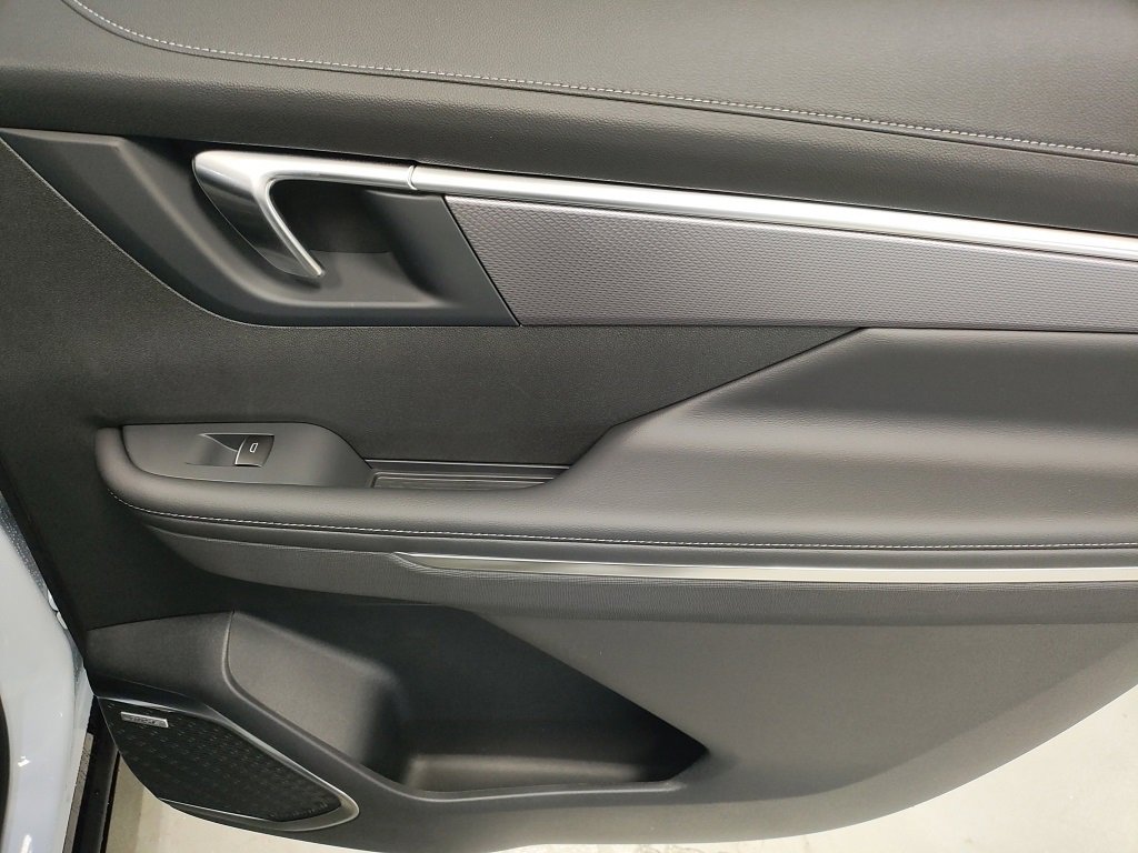 New 2026 Buick Enclave Sport Touring w/ Power Package image 14