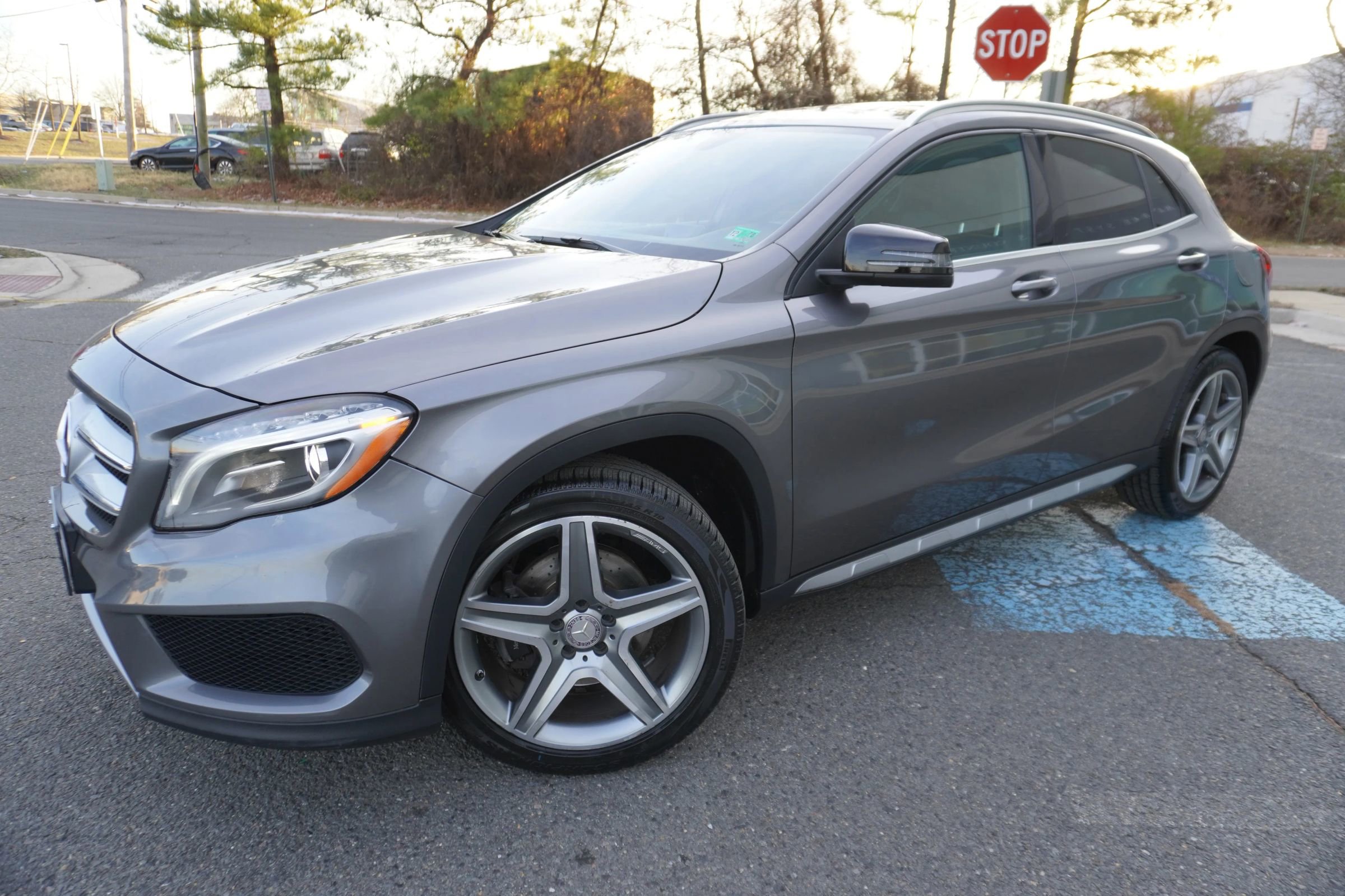 Used 2015 Mercedes-Benz GLA 250 GLA 250 4MATIC Sport Utility 4 image 3
