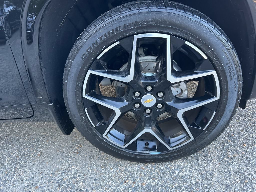 Used 2025 Chevrolet Traverse High Country w/ LPO, Floor Liner Package AWD/4WD image 26