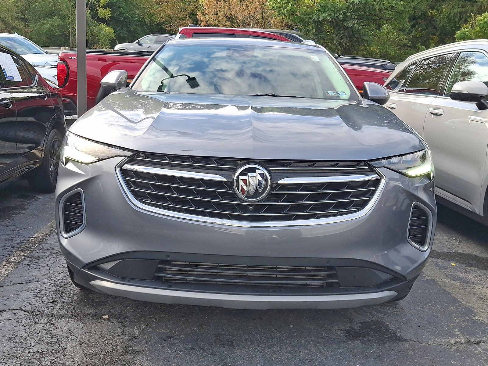Used 2022 Buick Envision Essence w/ Technology Package I AWD/4WD image 2