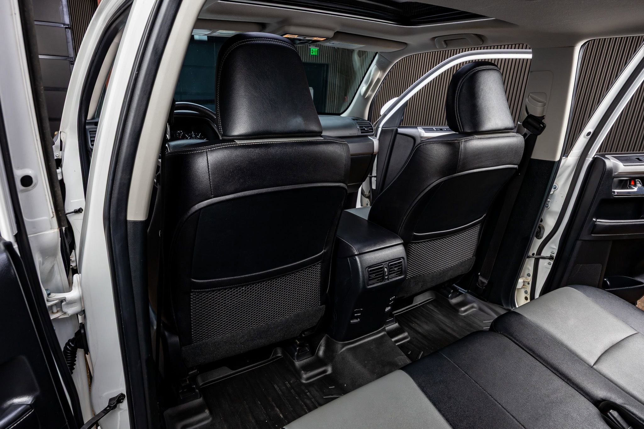 Used 2017 Toyota 4Runner TRD Off-Road Premium image 31