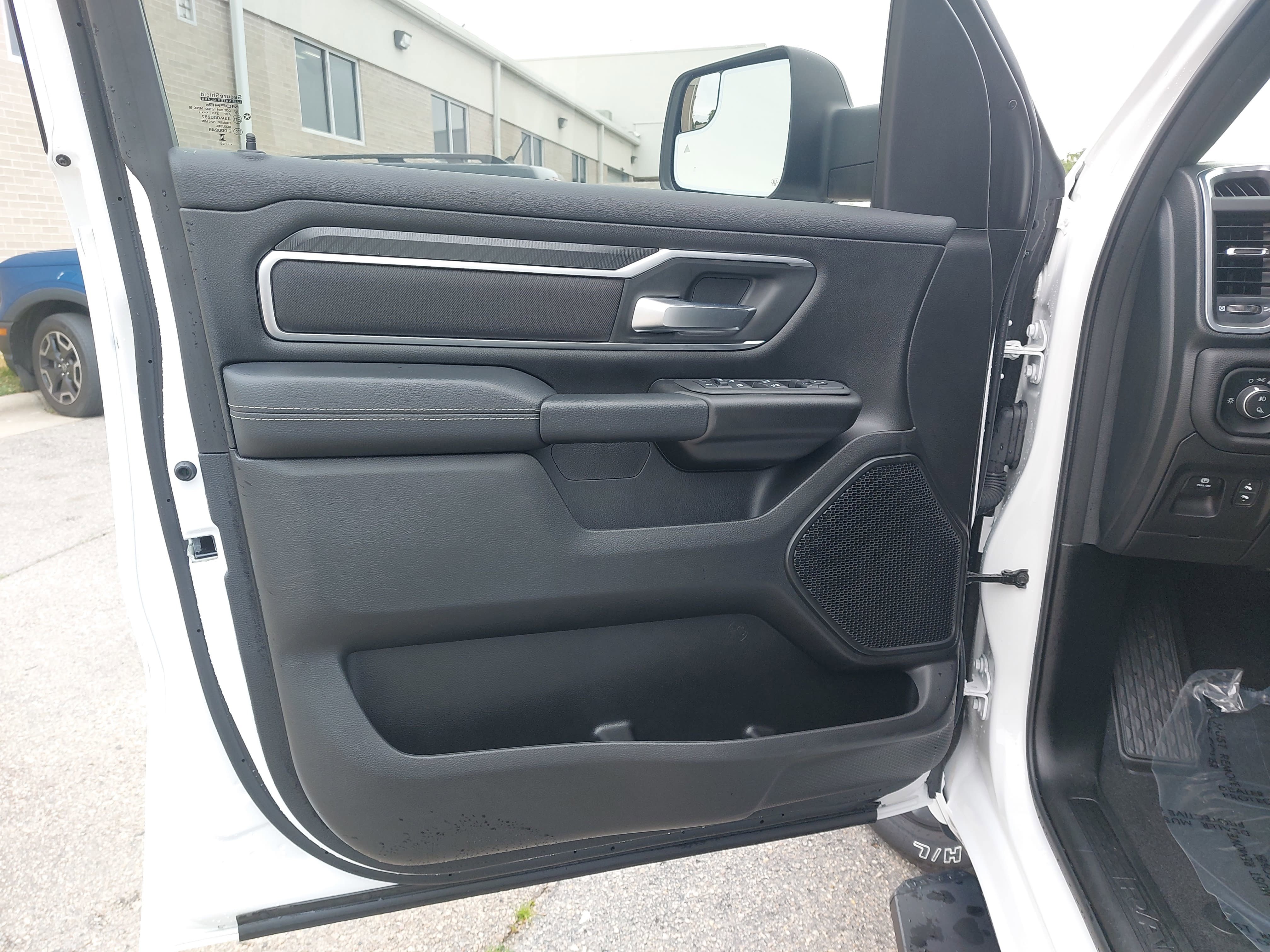 Used 2025 RAM 1500 Big Horn AWD/4WD image 28