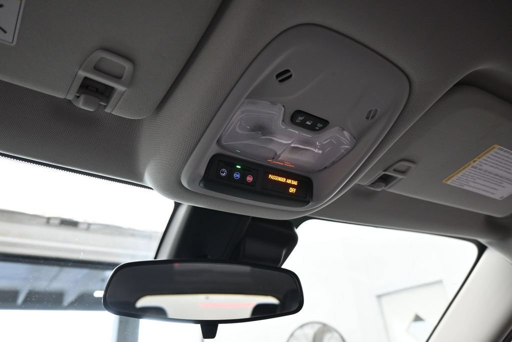 Used 2024 Chevrolet TrailBlazer LT w/ Driver Confidence Package FWD image 22