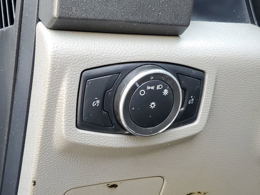 Used 2021 Ford F550 2WD Crew Cab Super Duty image 11