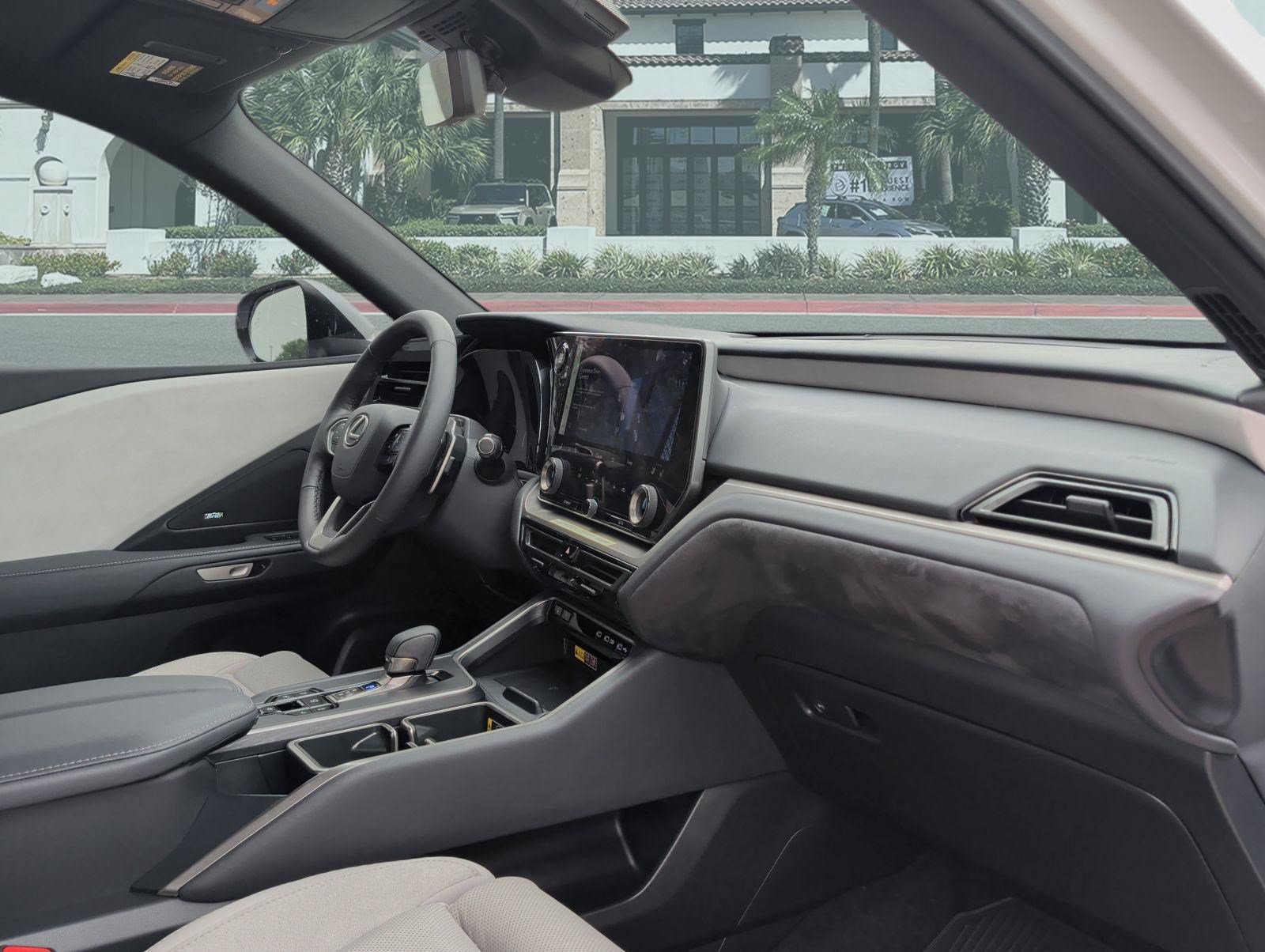 Certified 2026 Lexus TX 350 AWD w/ Technology Package image 30