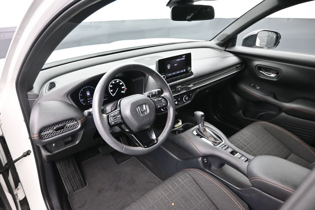 Used 2024 Honda HR-V Sport image 10