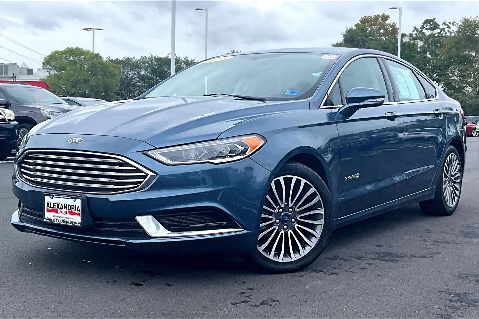 Used 2018 Ford Fusion SE w/ Equipment Group 602A FWD image 1