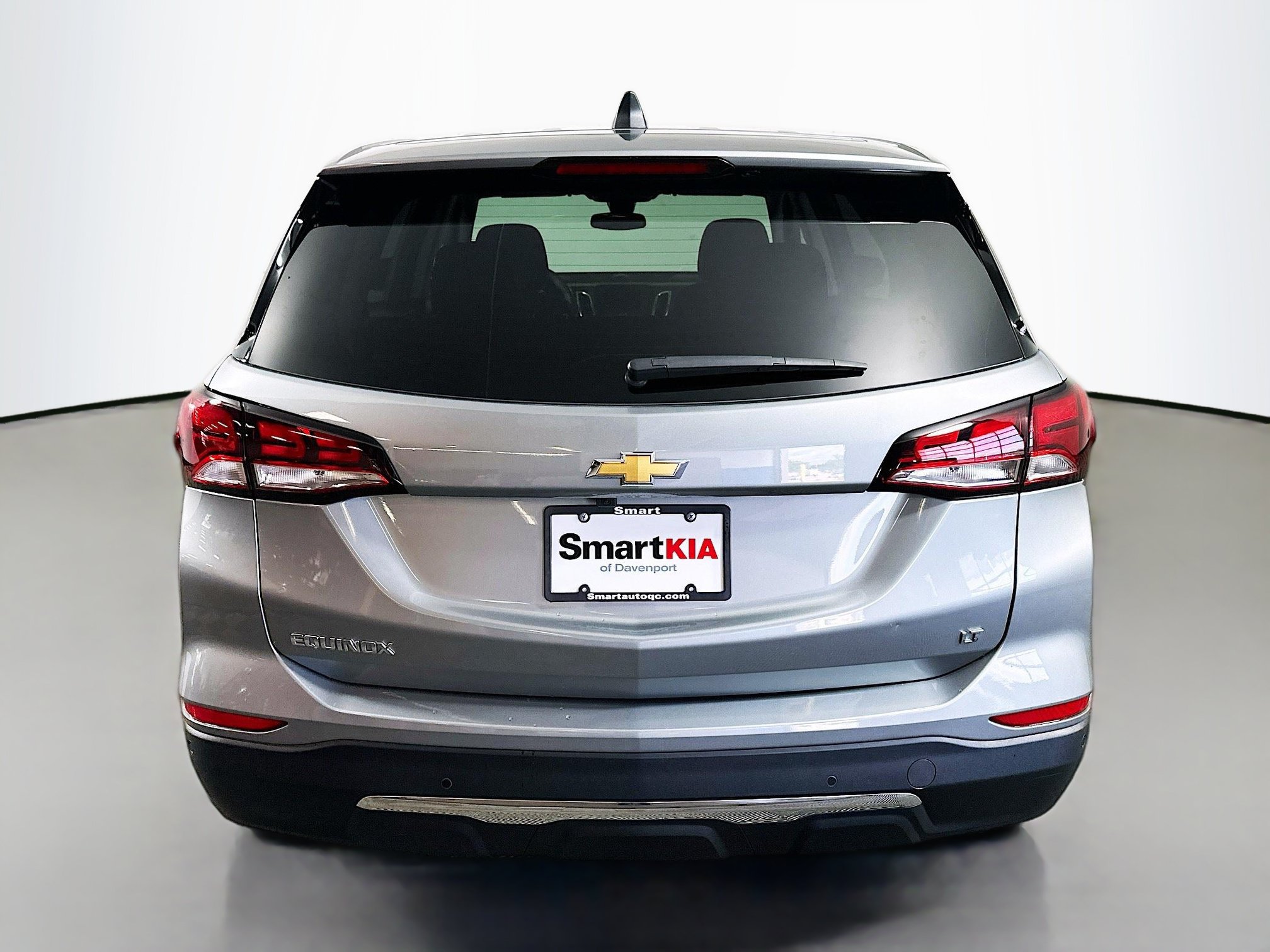 Used 2024 Chevrolet Equinox LT w/ LPO, Floor Liner Package FWD image 6