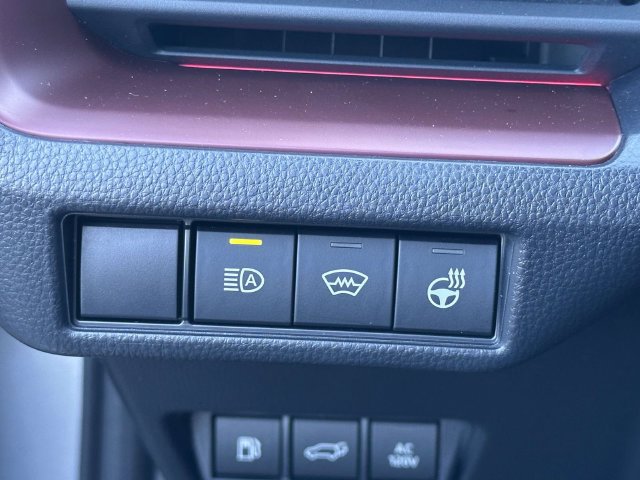 Used 2023 Toyota Prius Prime Premium FWD image 23