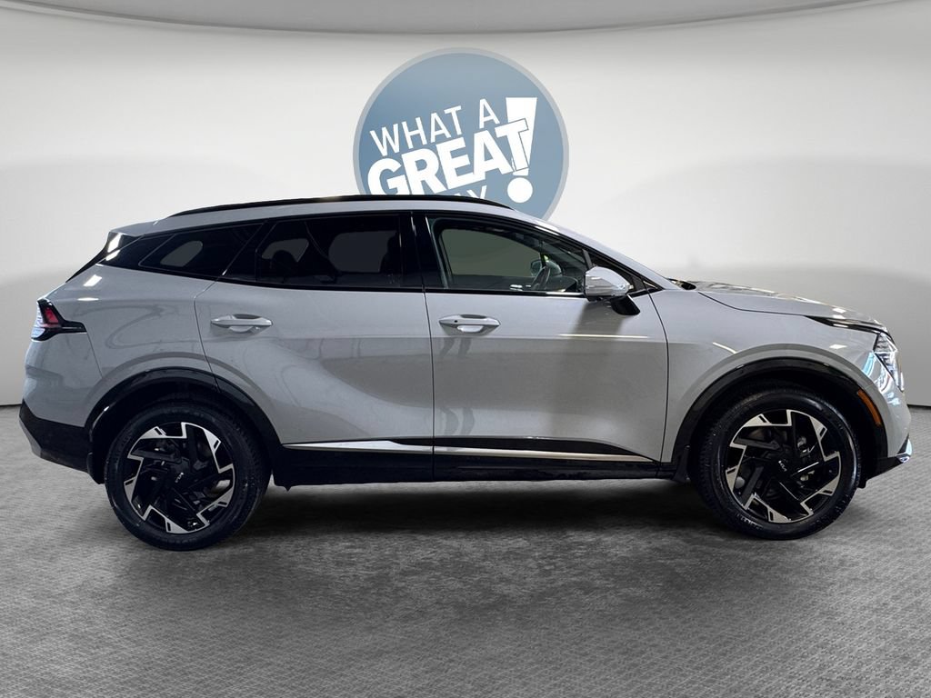 Certified 2025 Kia Sportage SX AWD/4WD image 2